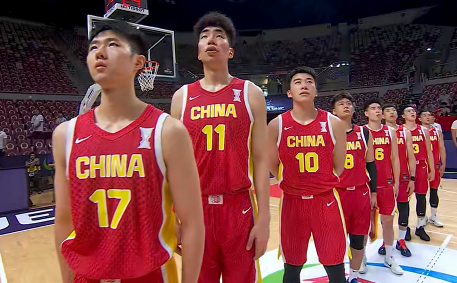 src, 用外线防守, 韩国队主帅