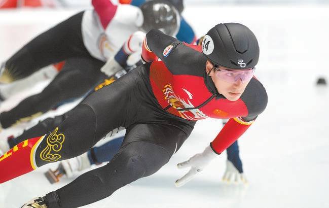 中国队在半, 前出局, 中国选手林